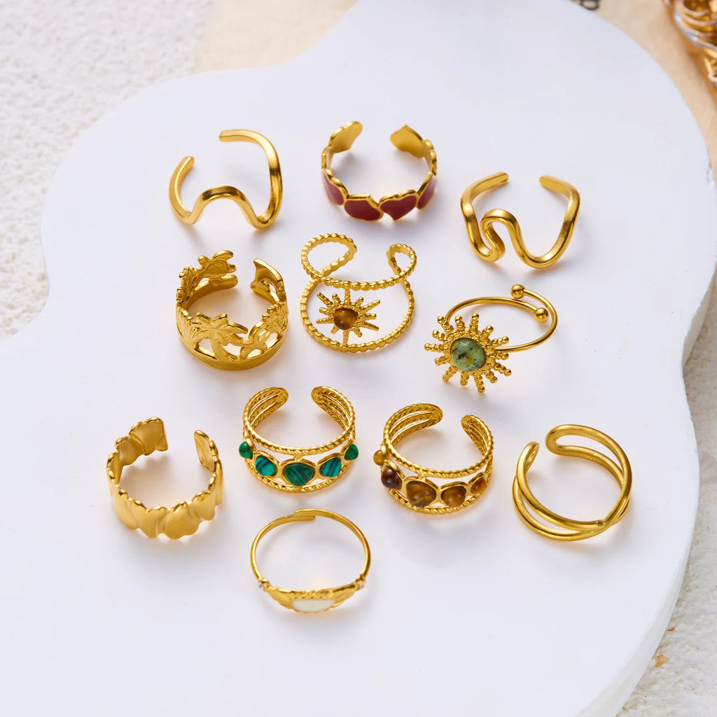 French Vintage Gold Aesthetic Ring for Women Waterproof Stainless Steel Old Money Antique Sunburst Stacking Jewelry