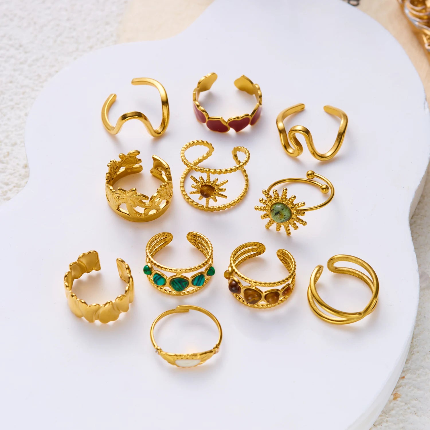 French Vintage Gold Aesthetic Ring for Women Waterproof Stainless Steel Old Money Antique Sunburst Stacking Jewelry