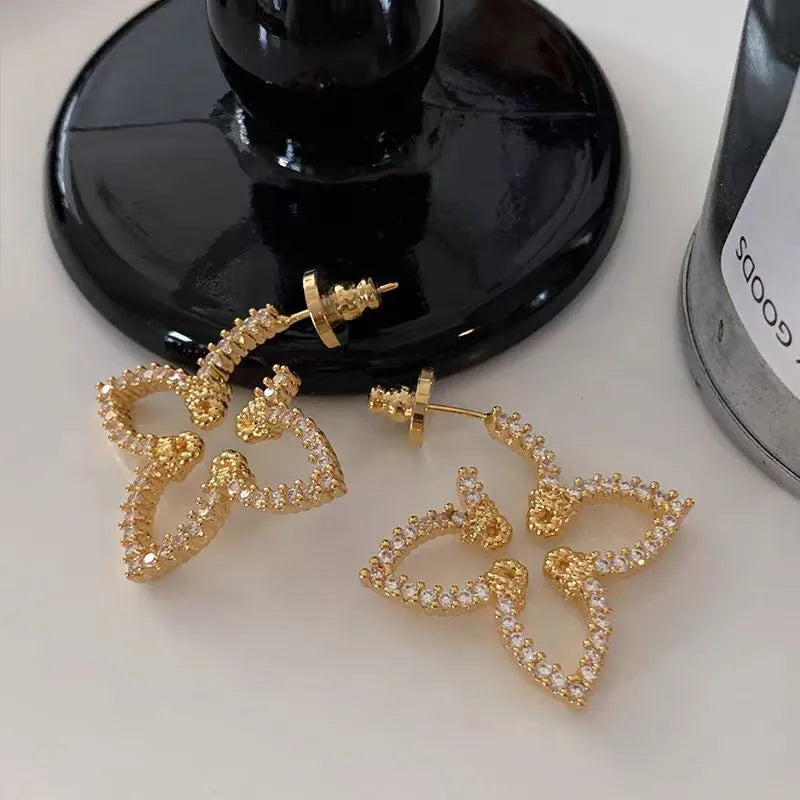 2025 New Zircon Petal Earrings for Women Exaggerated Personality Jewelry Daily Party Accessory Elegant Old Money Style