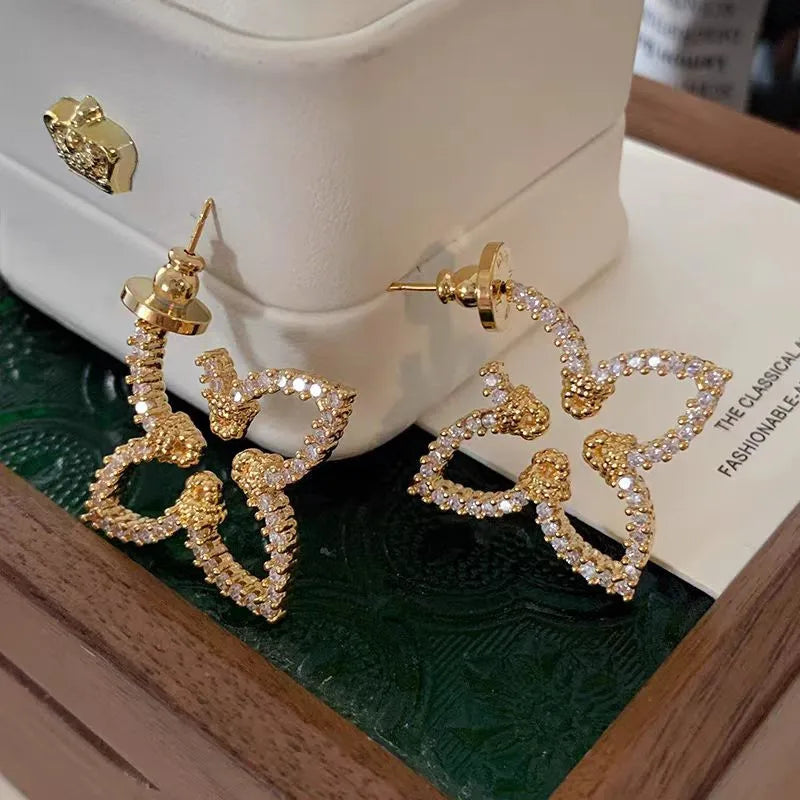 2025 New Zircon Petal Earrings for Women Exaggerated Personality Jewelry Daily Party Accessory Elegant Old Money Style