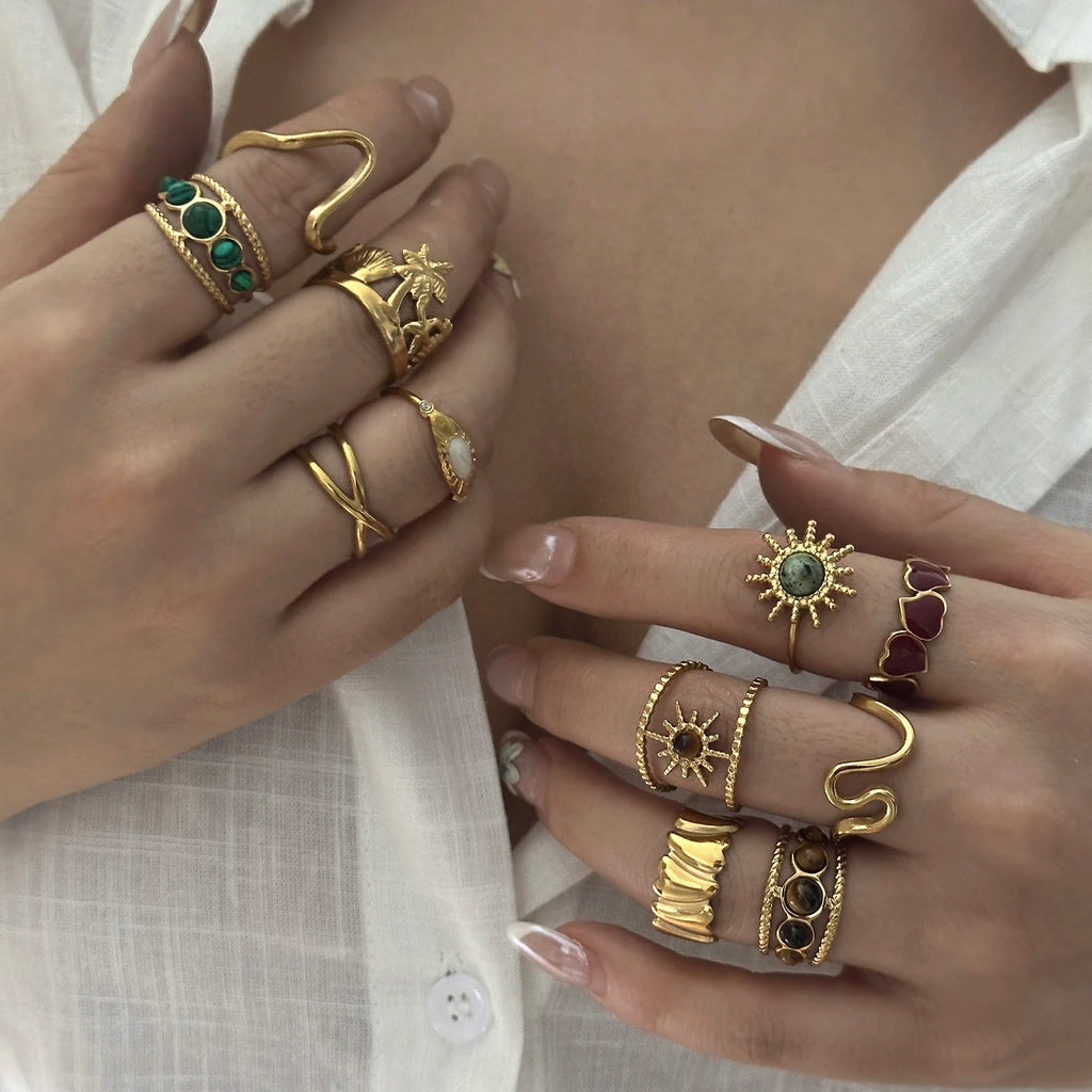 French Vintage Gold Aesthetic Ring for Women Waterproof Stainless Steel Old Money Antique Sunburst Stacking Jewelry