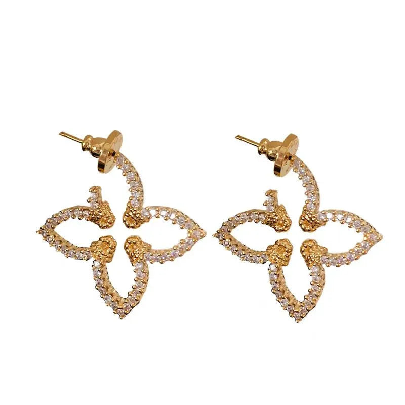 2025 New Zircon Petal Earrings for Women Exaggerated Personality Jewelry Daily Party Accessory Elegant Old Money Style